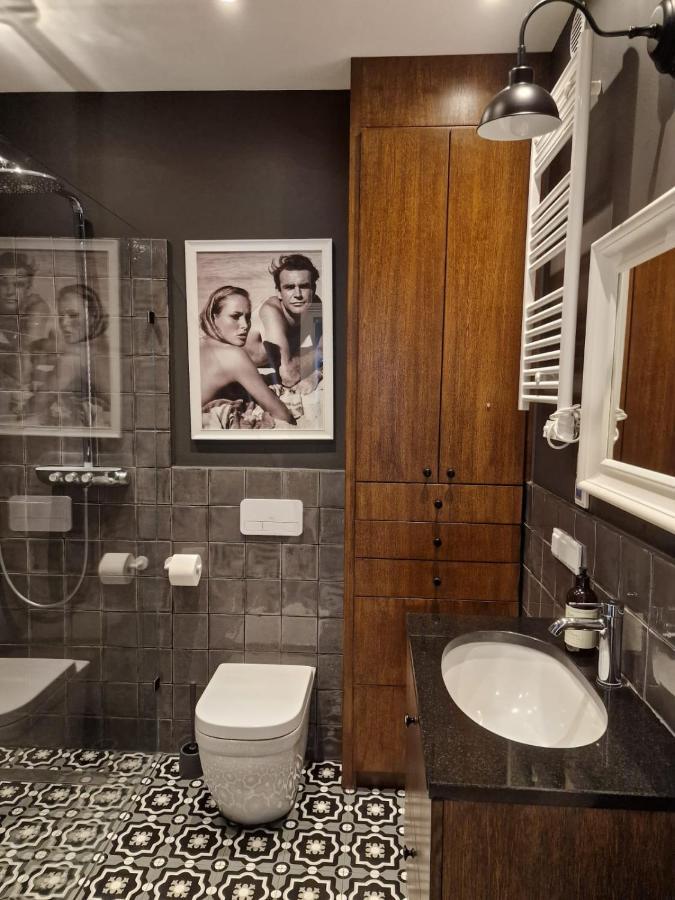 Hothel Apartment